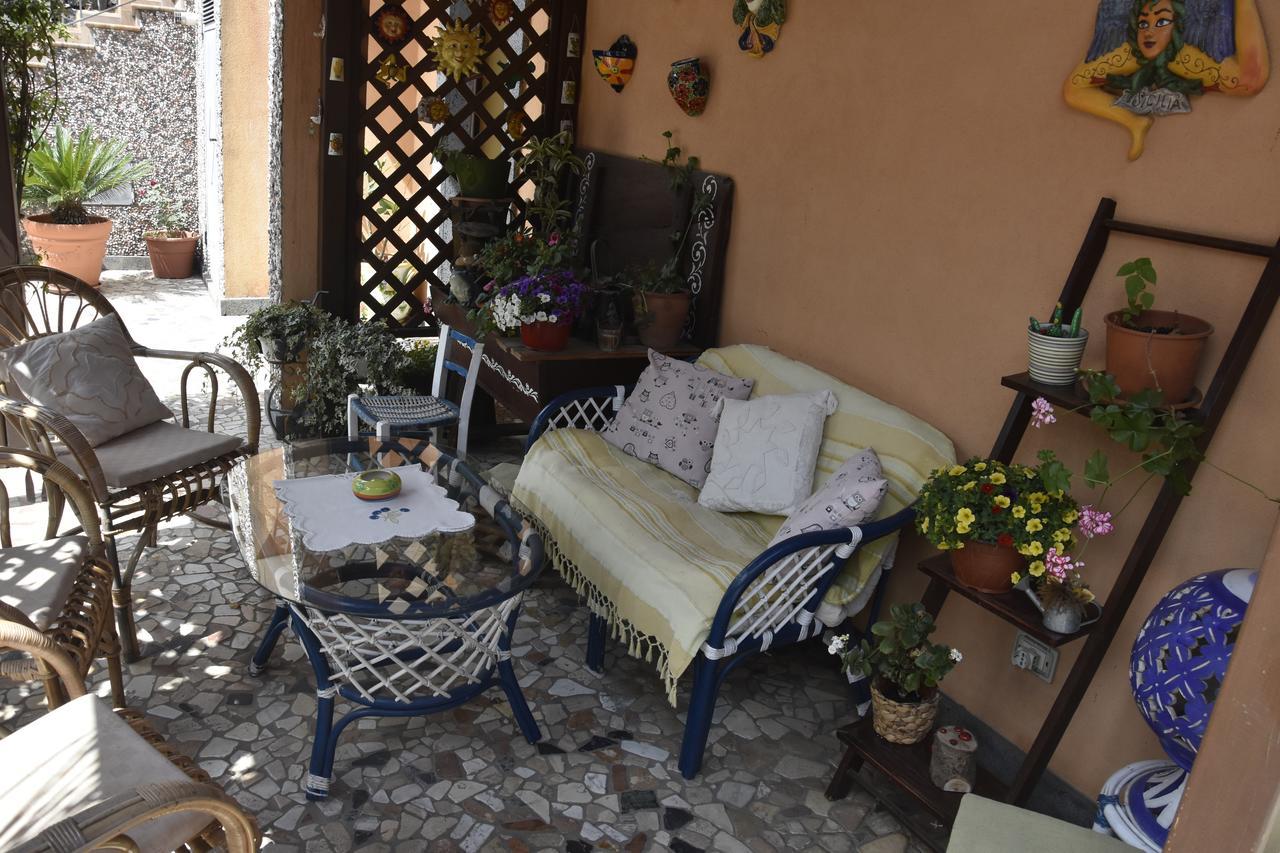 B&B Villa Liliya Fiumefreddo di Sicilia Extérieur photo